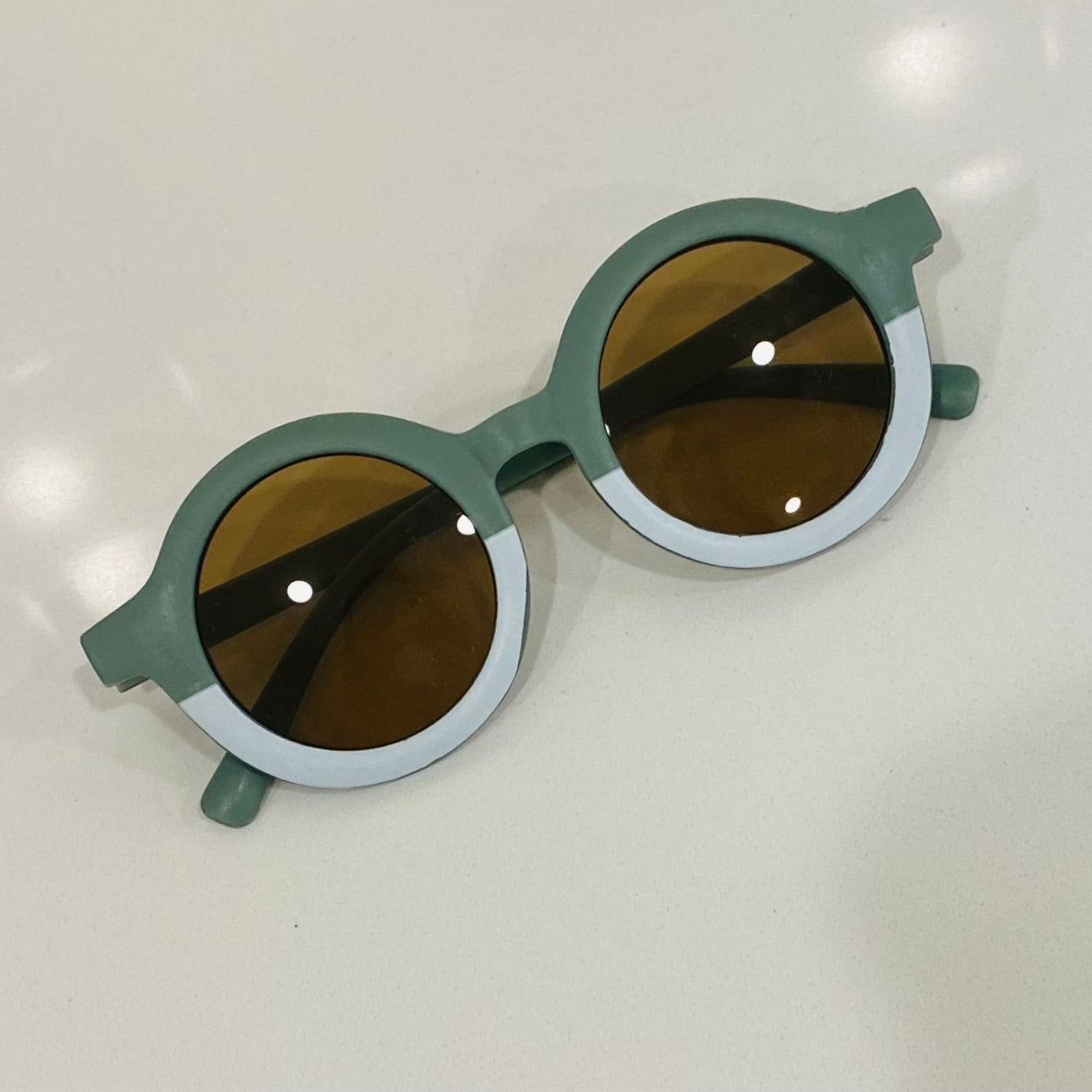 Child Circle Sunnies