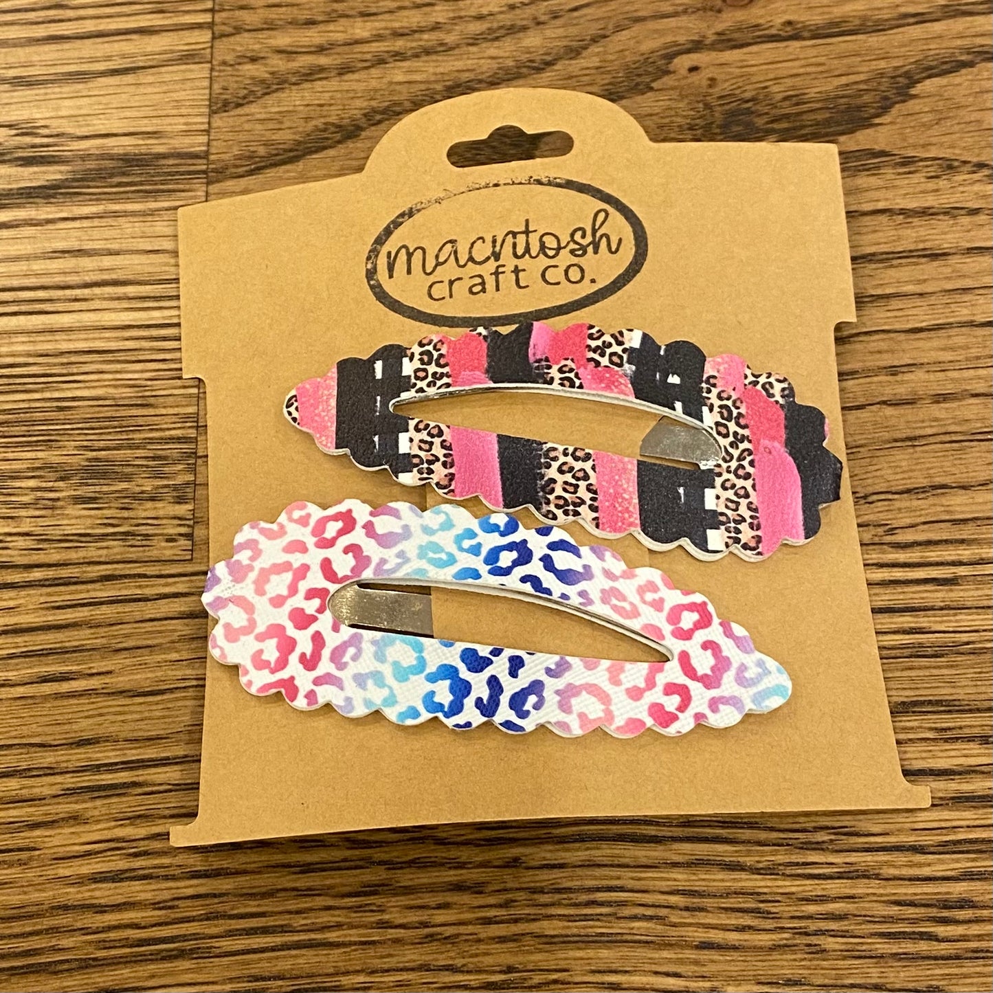 Scalloped Snap Clips